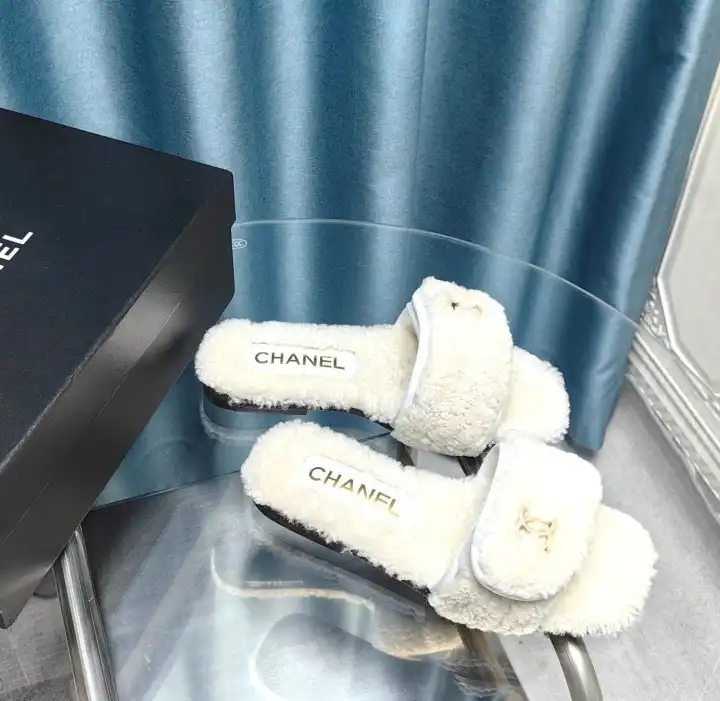 hype Chanel Slippers