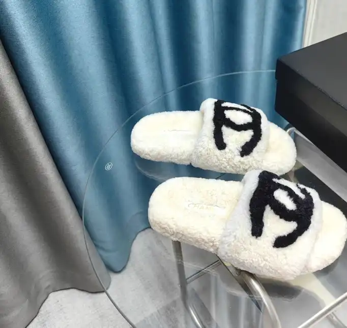 hype Chanel Slippers