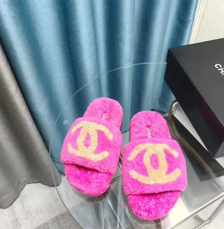 hype Chanel Slippers