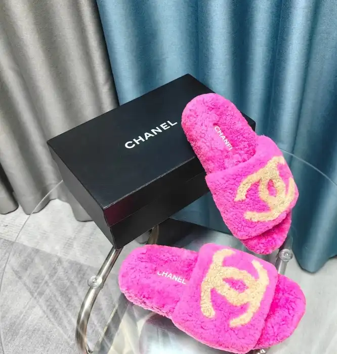 hype Chanel Slippers