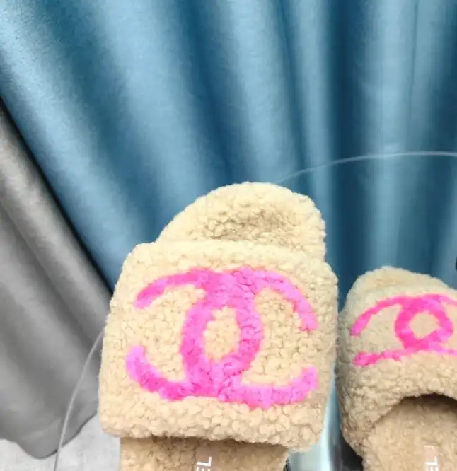 hype Chanel Slippers