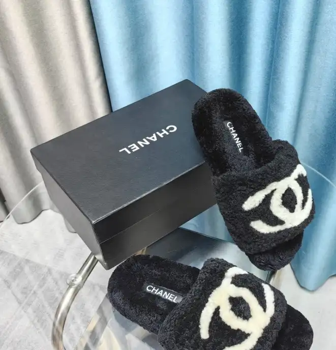 hype Chanel Slippers