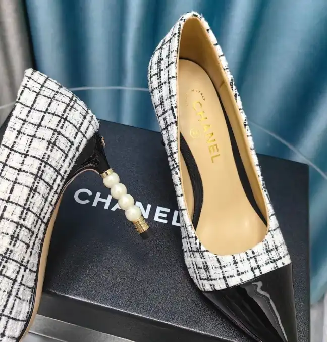 hype Chanel High Heels