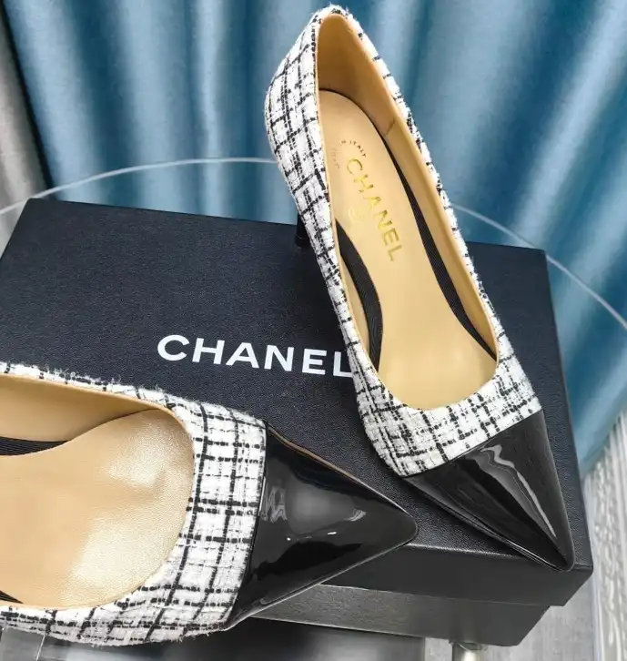 hype Chanel High Heels