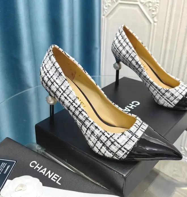 hype Chanel High Heels