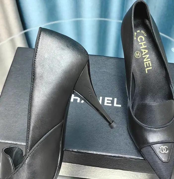 hype Chanel High Heels