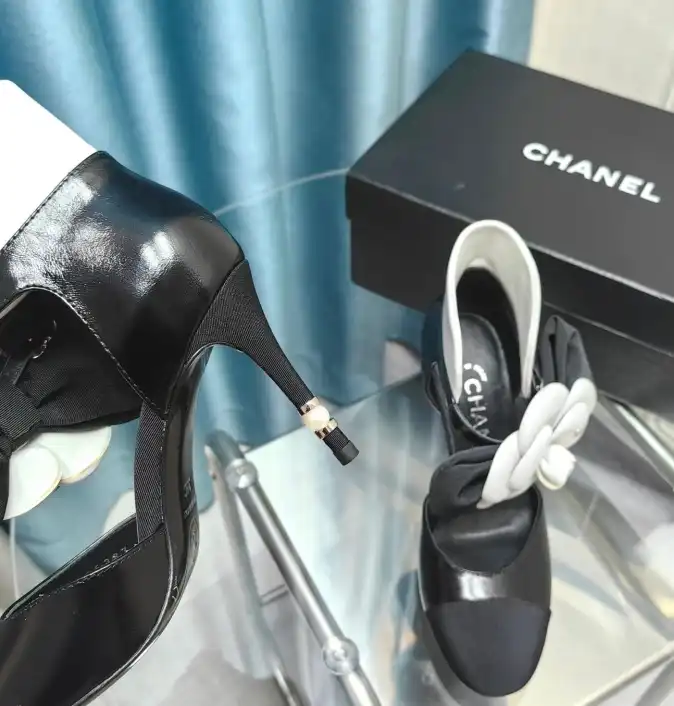 hype Chanel High Heels