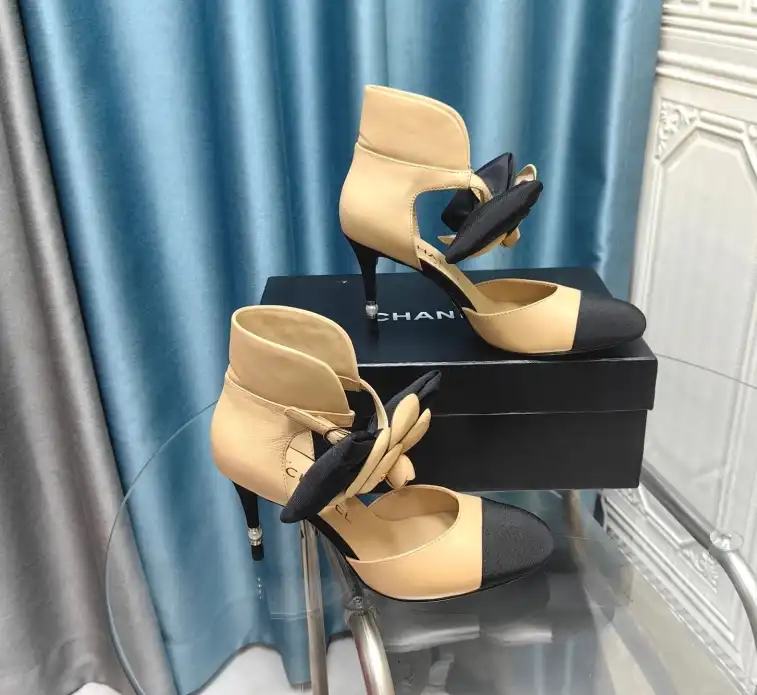 hype Chanel High Heels