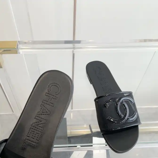 hype Chanel Slippers