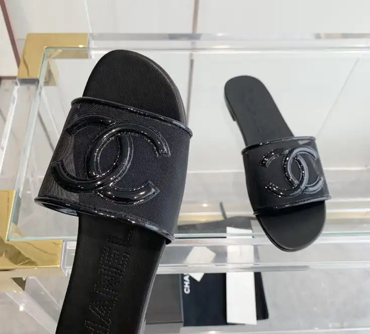 hype Chanel Slippers