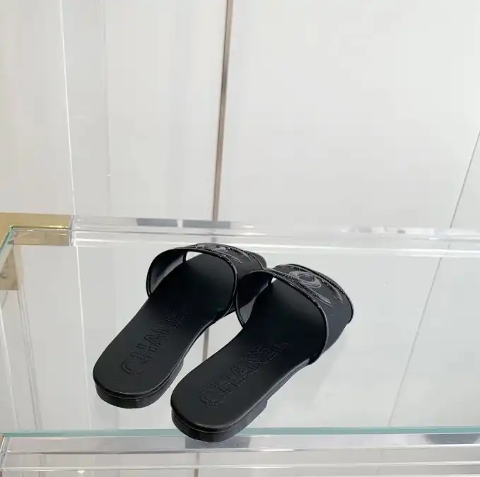 hype Chanel Slippers