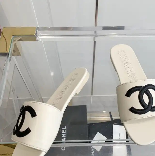 hype Chanel Slippers