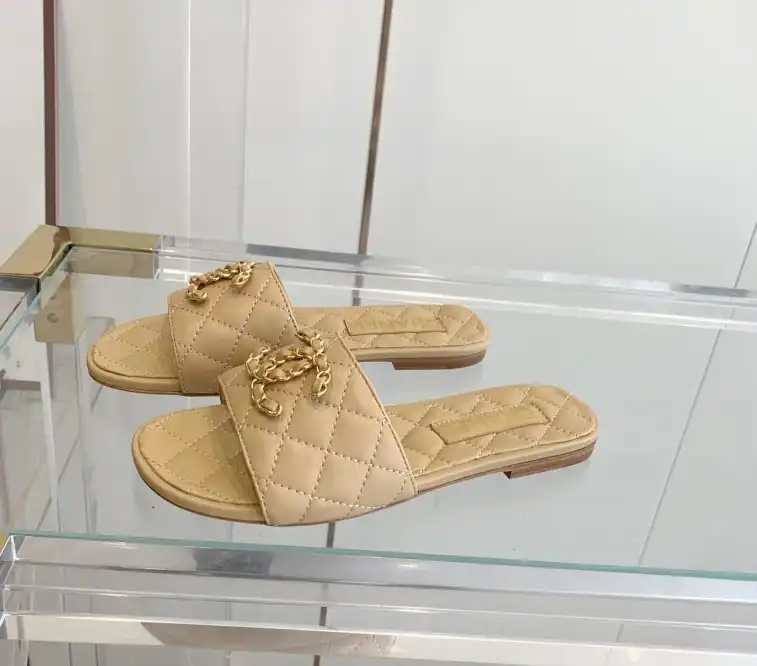 hype Chanel Slippers