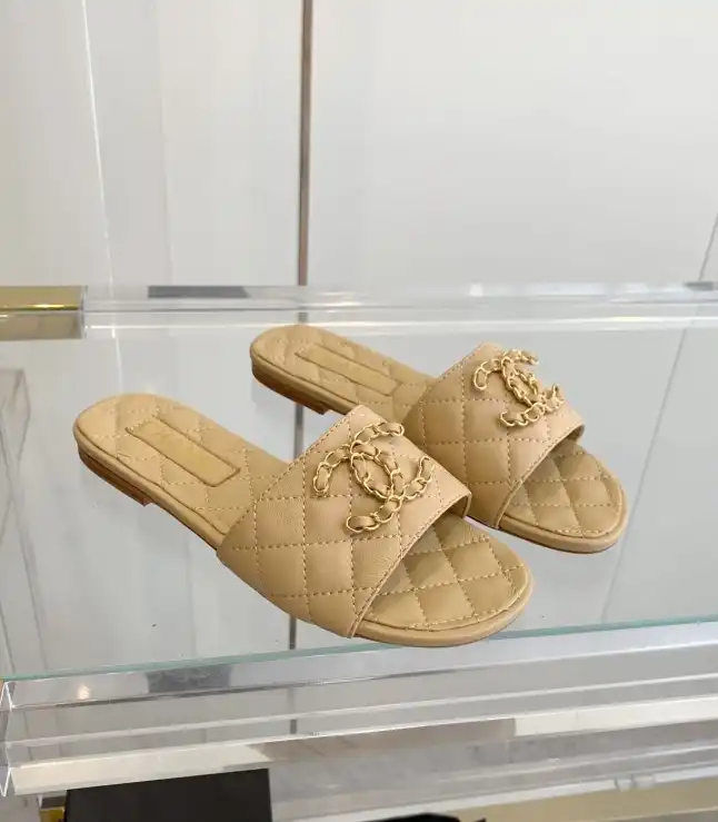 hype Chanel Slippers