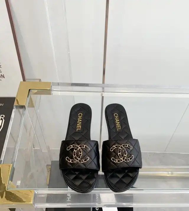 hype Chanel Slippers