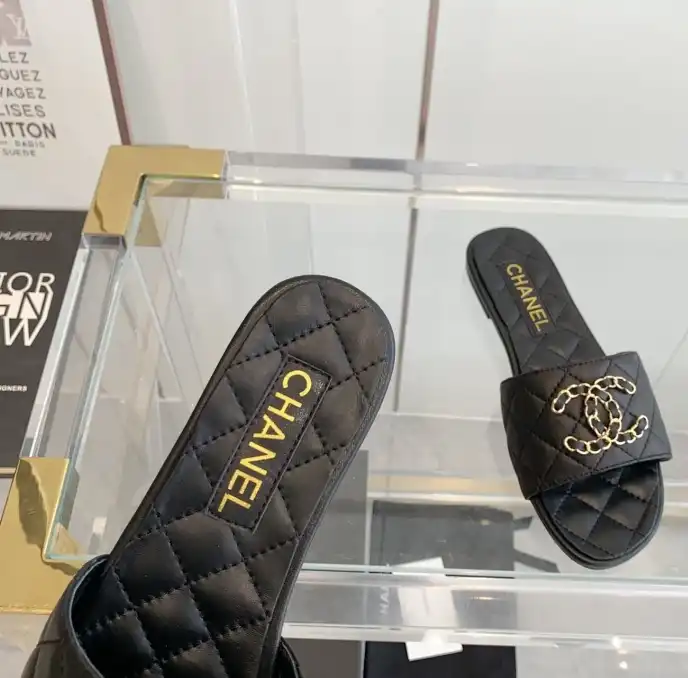 hype Chanel Slippers