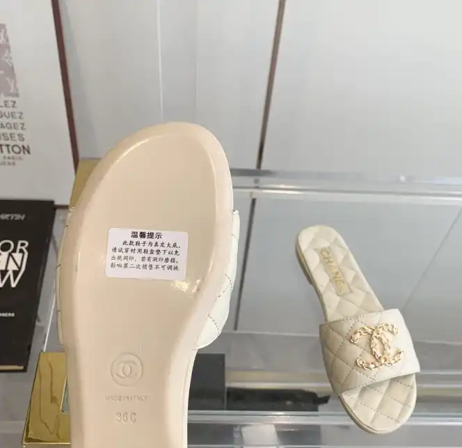 hype Chanel Slippers