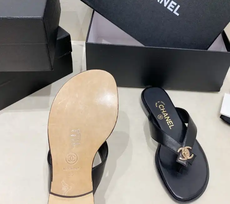 hype Chanel Slippers