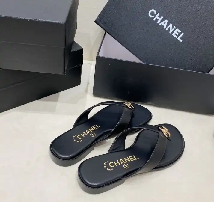 hype Chanel Slippers