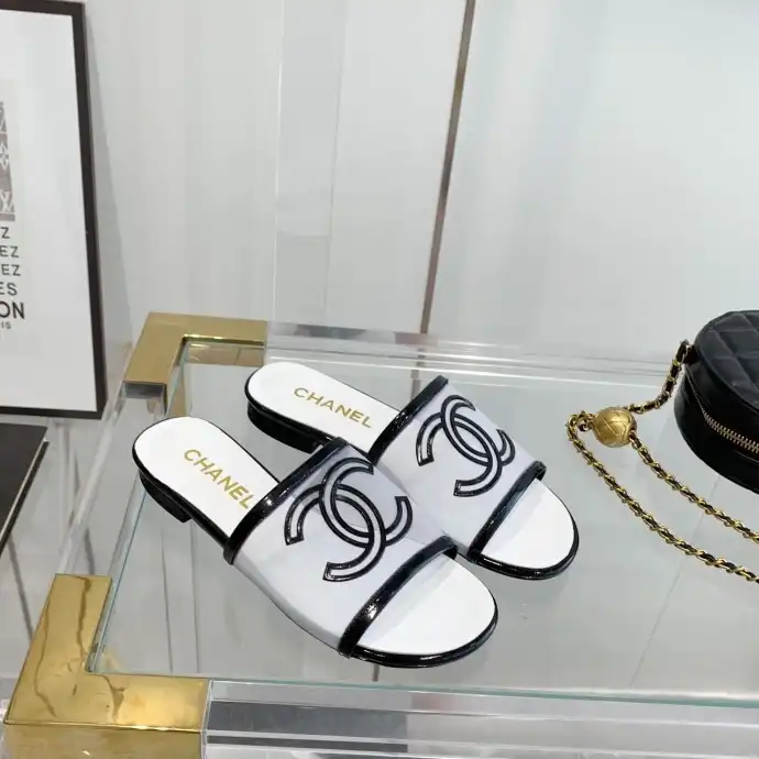 hype Chanel Slippers