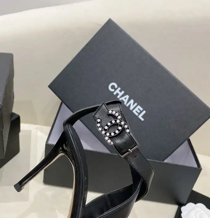 hype Chanel High Heels