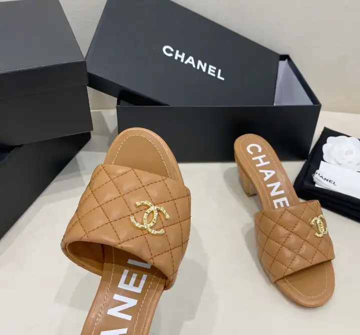 hype Chanel Slippers