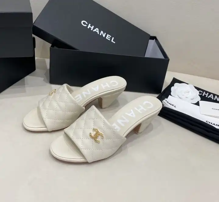 hype Chanel Slippers