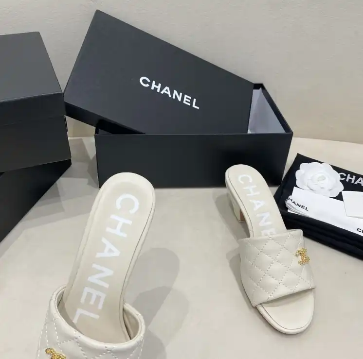 hype Chanel Slippers