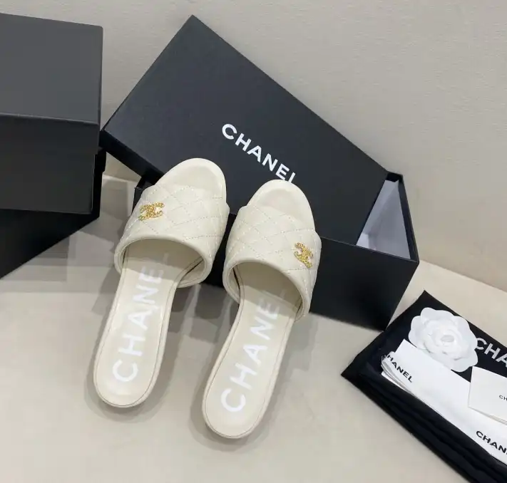 hype Chanel Slippers