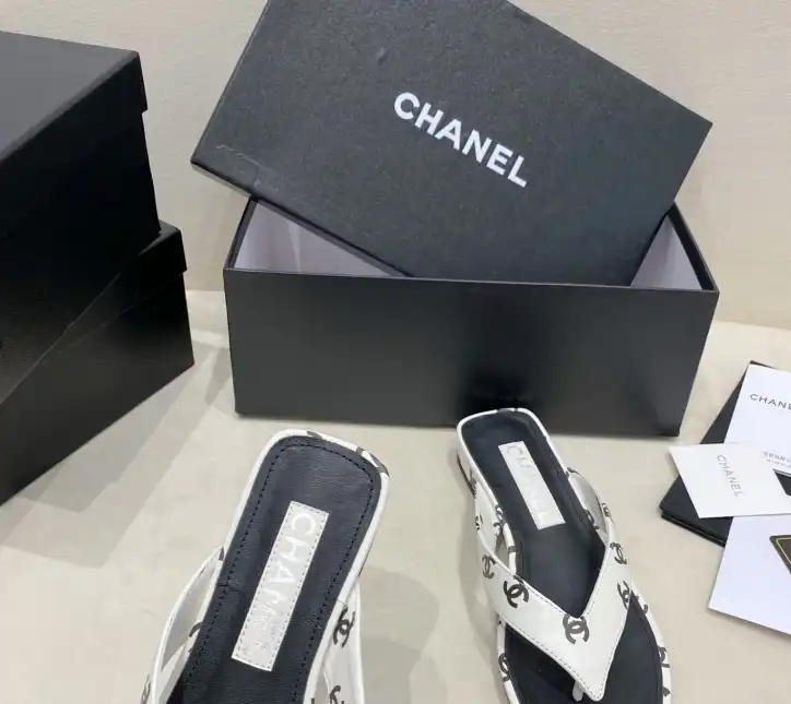 hype Chanel Slippers