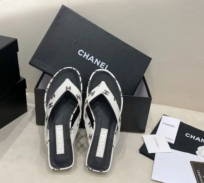 hype Chanel Slippers