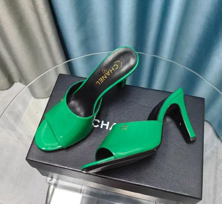 hype Chanel High Heels