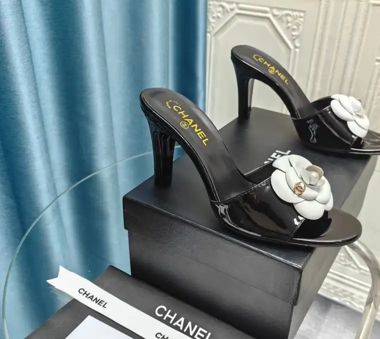 hype Chanel High Heels