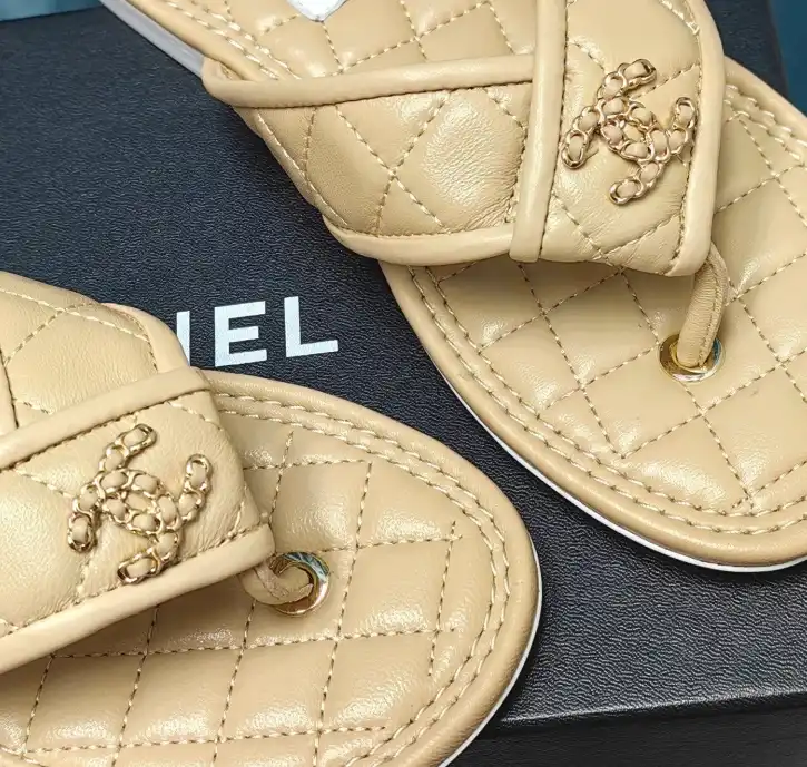 hype Chanel Slippers