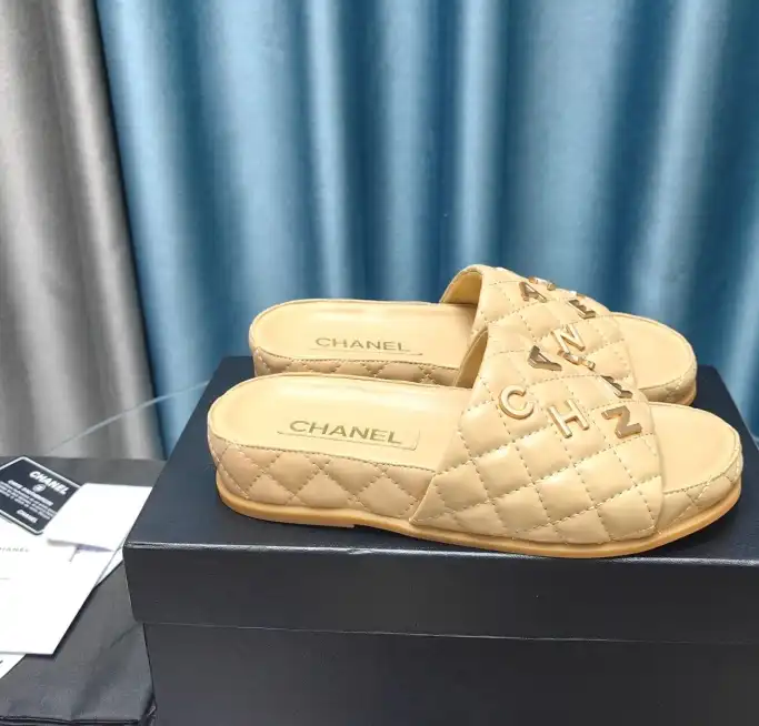 hype Chanel Slippers