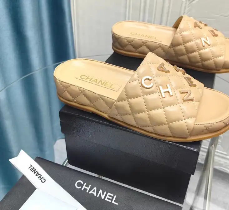 hype Chanel Slippers