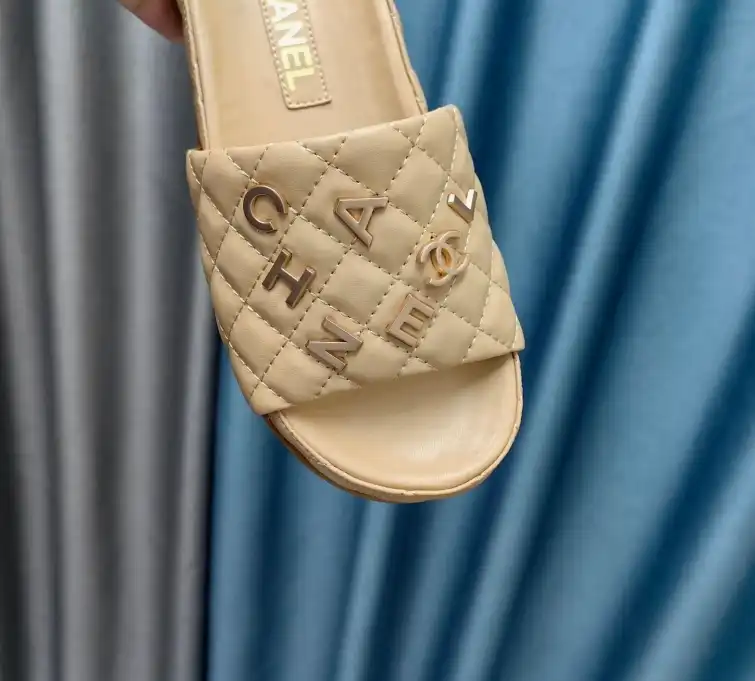 hype Chanel Slippers