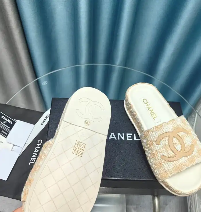 hype Chanel Slippers