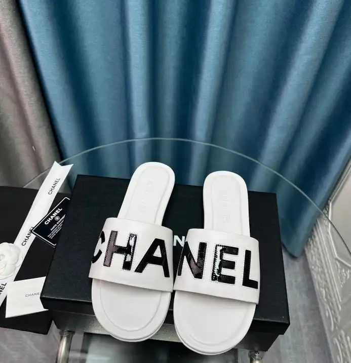 hype Chanel Slippers