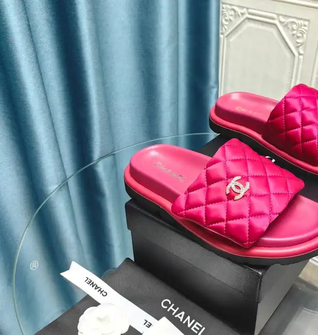 hype Chanel Slippers