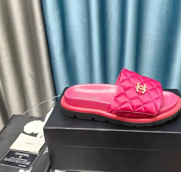 hype Chanel Slippers