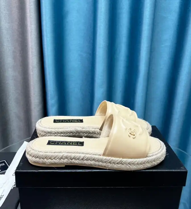 hype Chanel Slippers