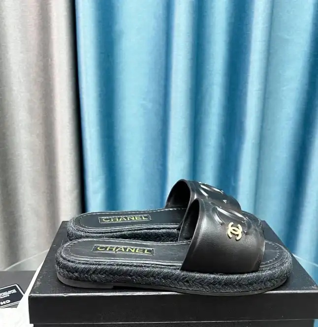 hype Chanel Slippers