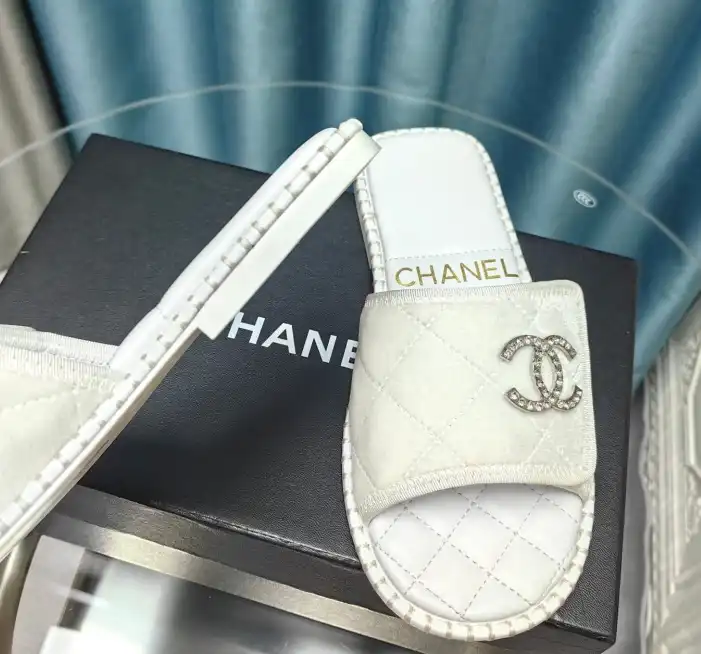 hype Chanel Slippers