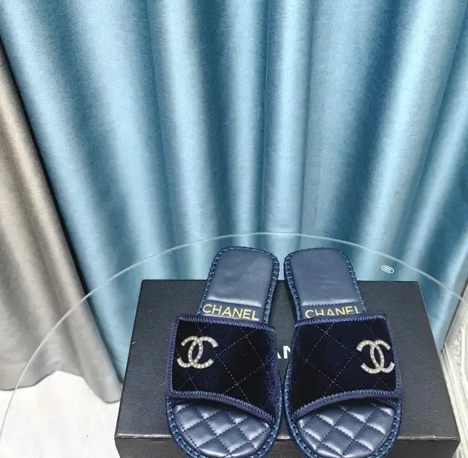 hype Chanel Slippers