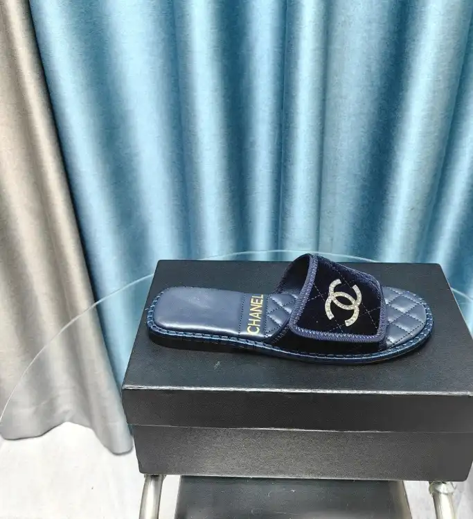 hype Chanel Slippers