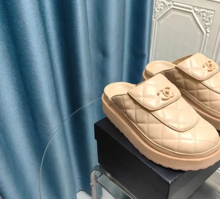 hype Chanel Slippers