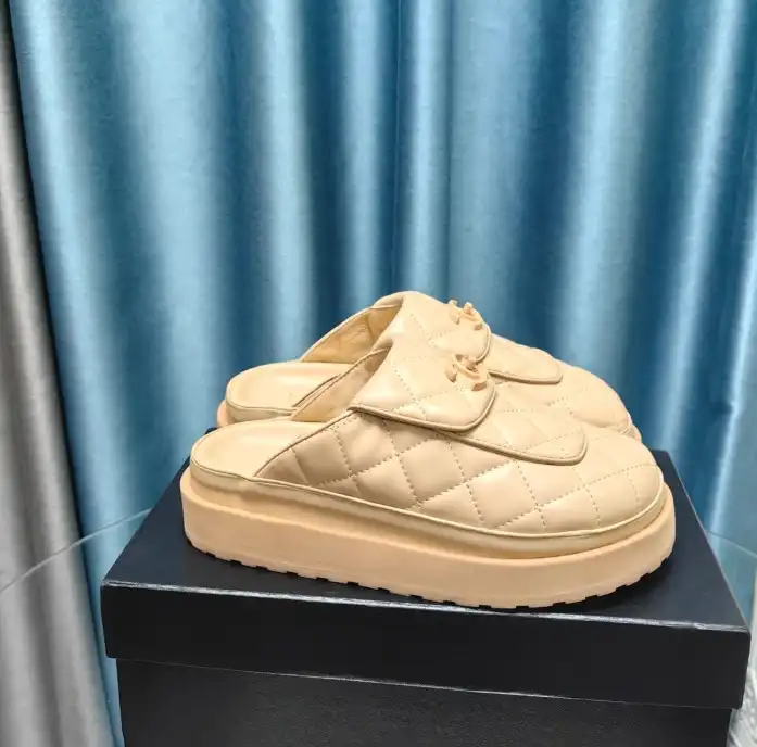 hype Chanel Slippers