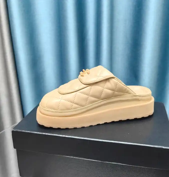 hype Chanel Slippers