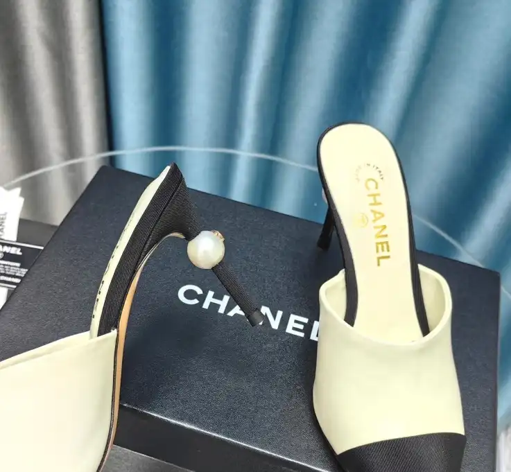 hype Chanel High Heels